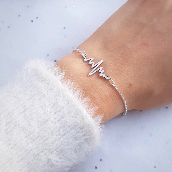 “Warrior” Heartbeat EKG Minimalist Nurse Necklace - Picture 10 of 10